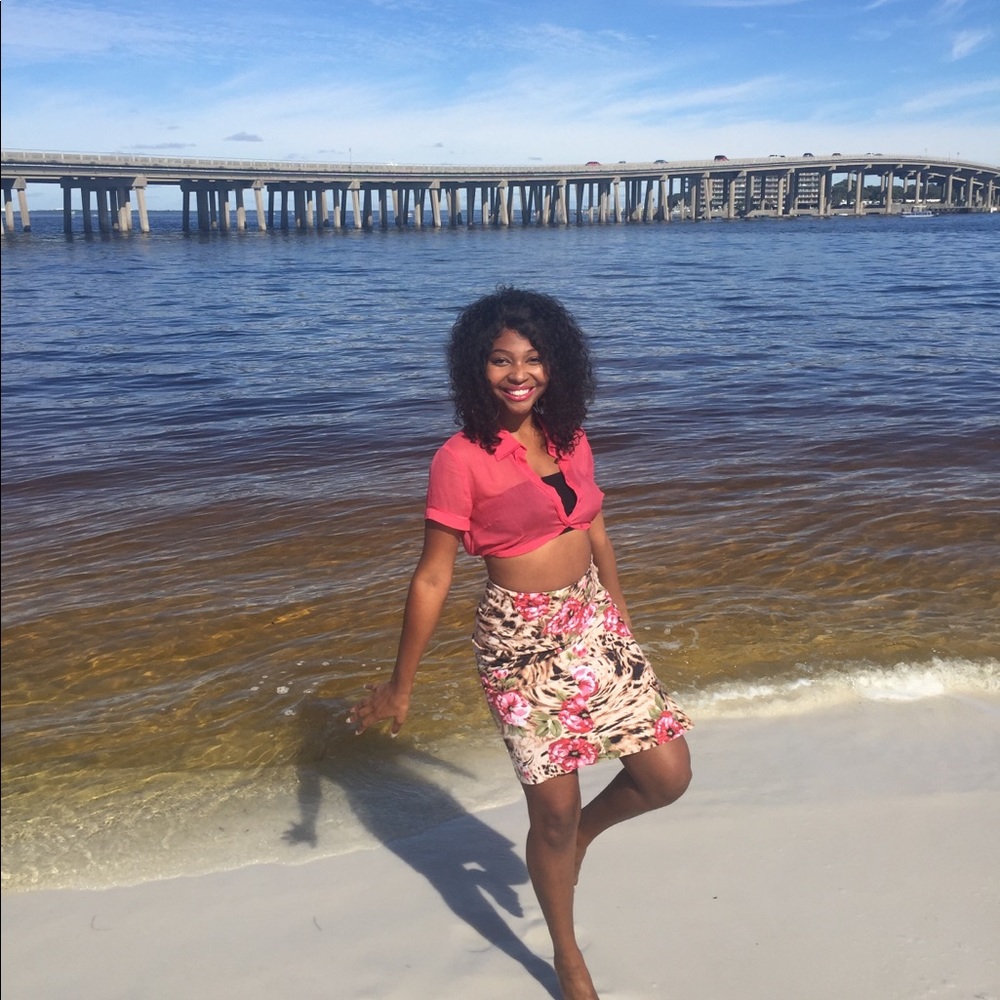 Printed pencil skirt